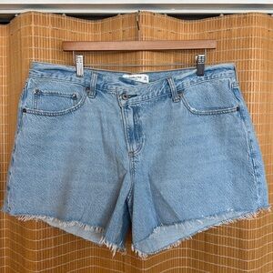 A&F Curve Love Low Rise Baggy Short